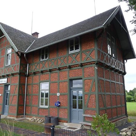Ferienwohnung Bahnhof 1892 Meeder Exterior photo